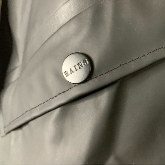 Rains Black Hooded Jacket - Picture 5 of 12